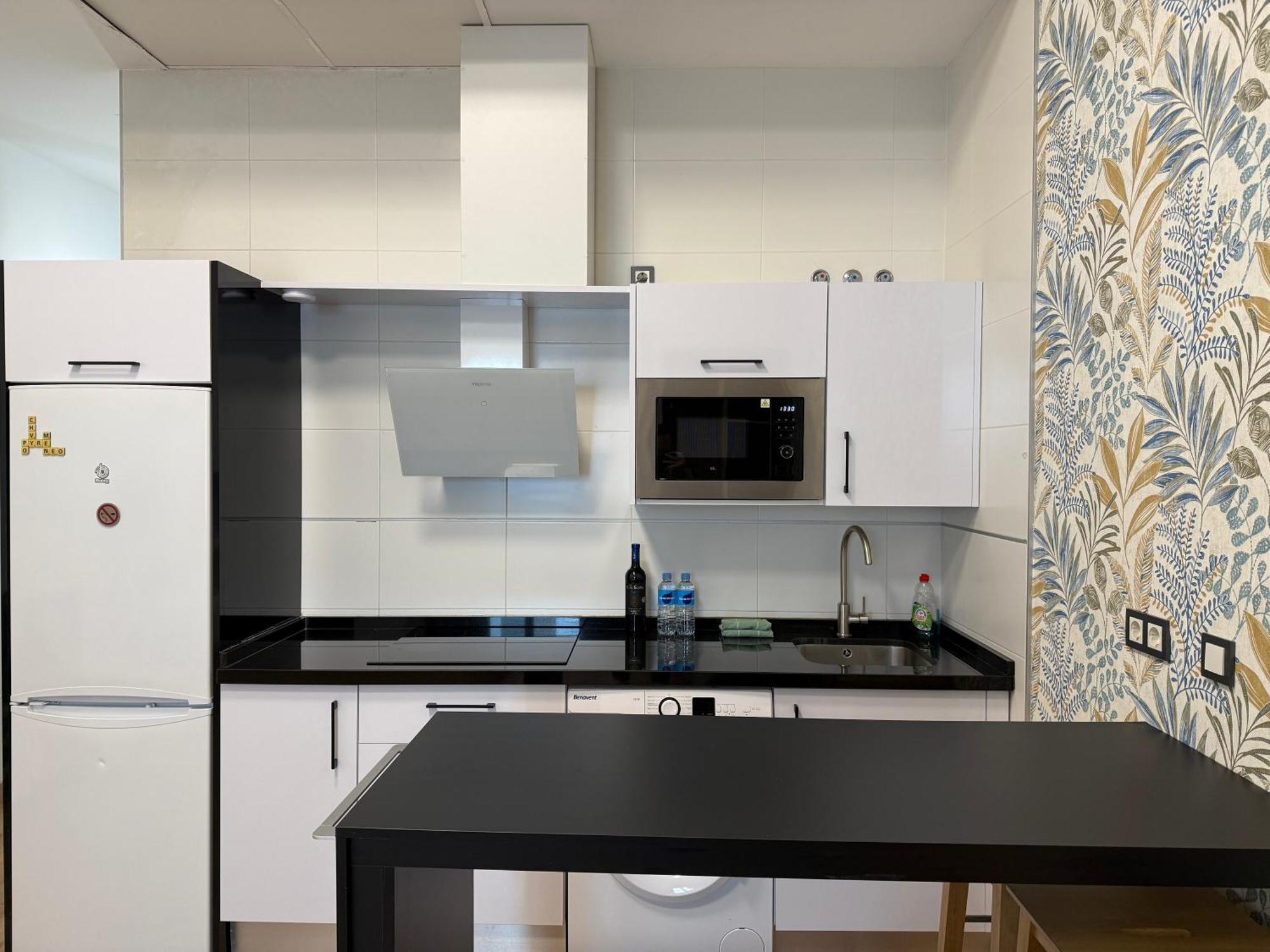 Lovely Studio In The Heart Of Malaga Free Swimming Pool エクステリア 写真